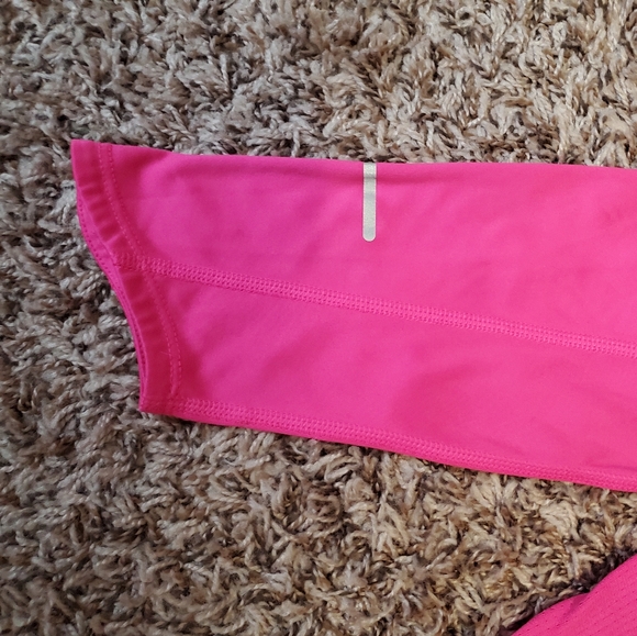 Nike Women's Miler Running Shirt, Long Sleeve Dri-Fit Athletic Top - Picture 2 of 3